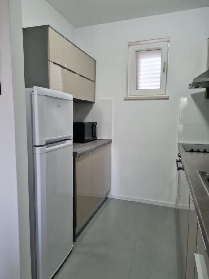 Apartment Gamma With Hydromassage Mini Pool Near Split Žrnovnica エクステリア 写真