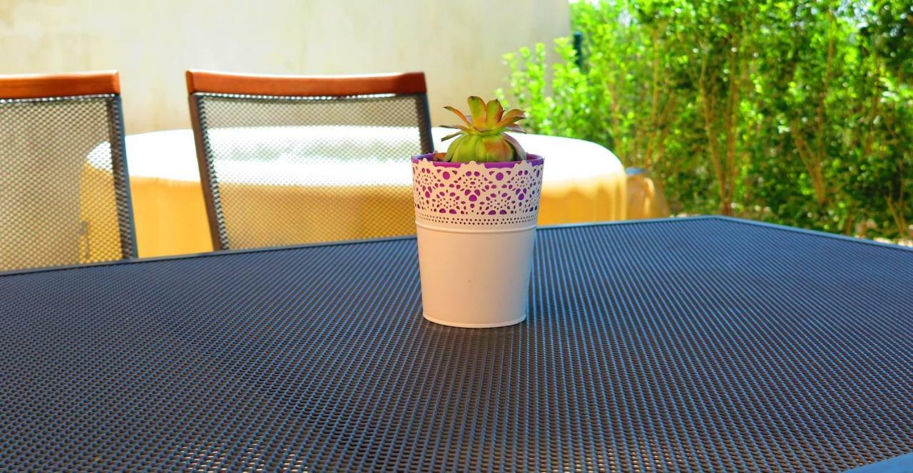 Apartment Gamma With Hydromassage Mini Pool Near Split Žrnovnica エクステリア 写真